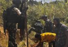 Satgas Yonif 511/DY Perbaiki Pipa PLTMH di Desa Nombome